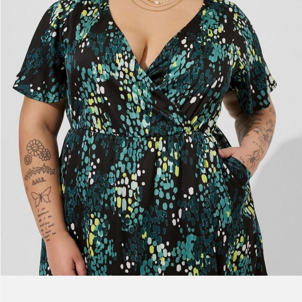 Elegant Black and Green Wrap Dress